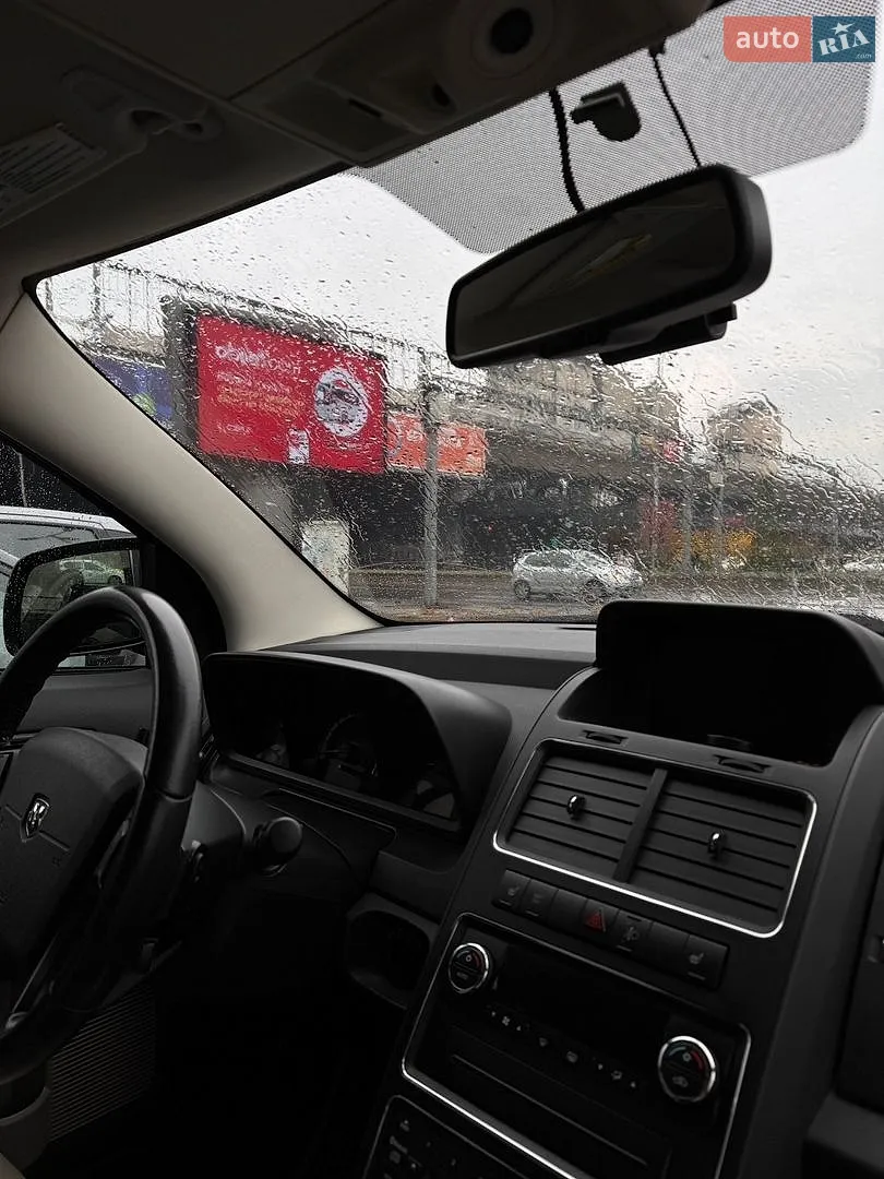 2010 Dodge Journey - мініатюра 4