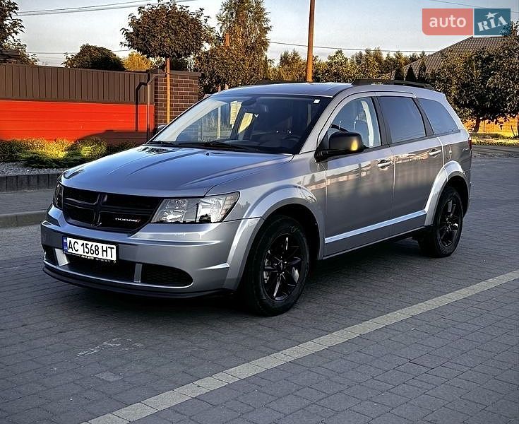 Dodge Journey, фото з оголошення