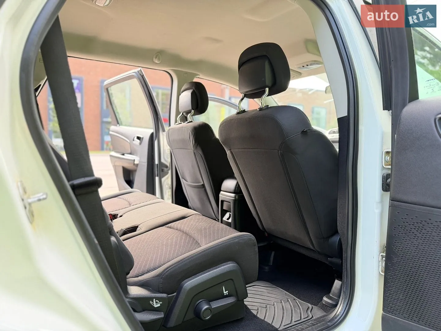 2015 Dodge Journey - мініатюра 38