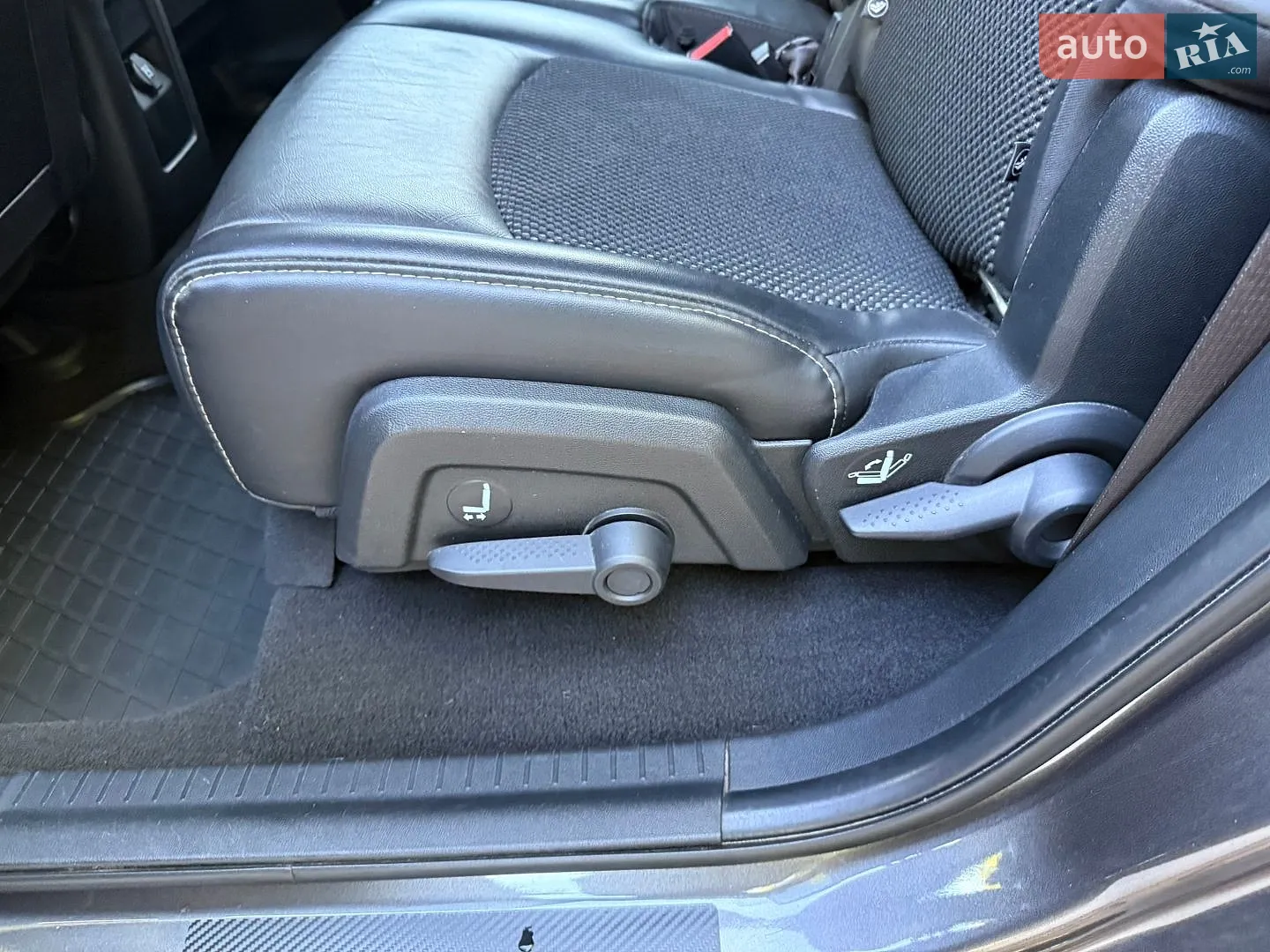 2020 Dodge Journey - мініатюра 29
