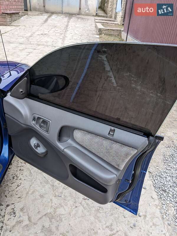 Седан Dodge Neon 1995 в Бучачі