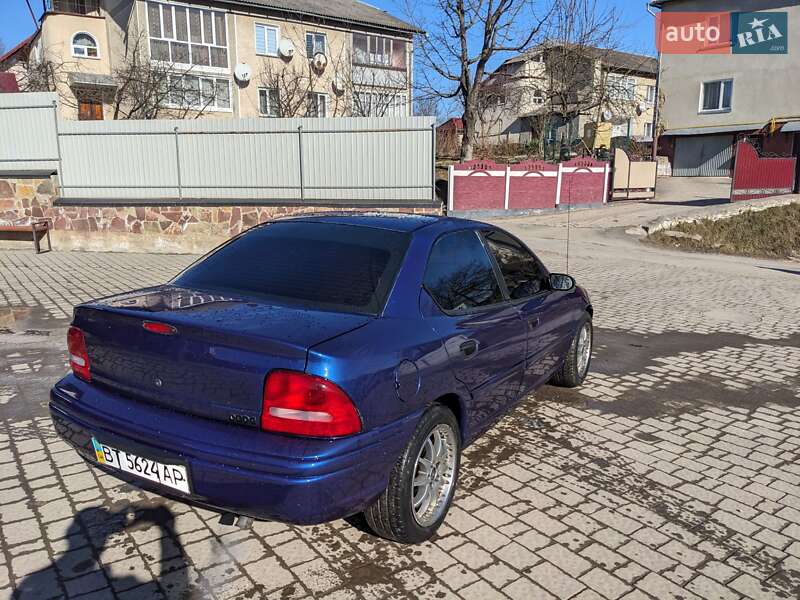 Седан Dodge Neon 1995 в Бучачі