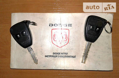 Внедорожник / Кроссовер Dodge Nitro 2007 в Днепре