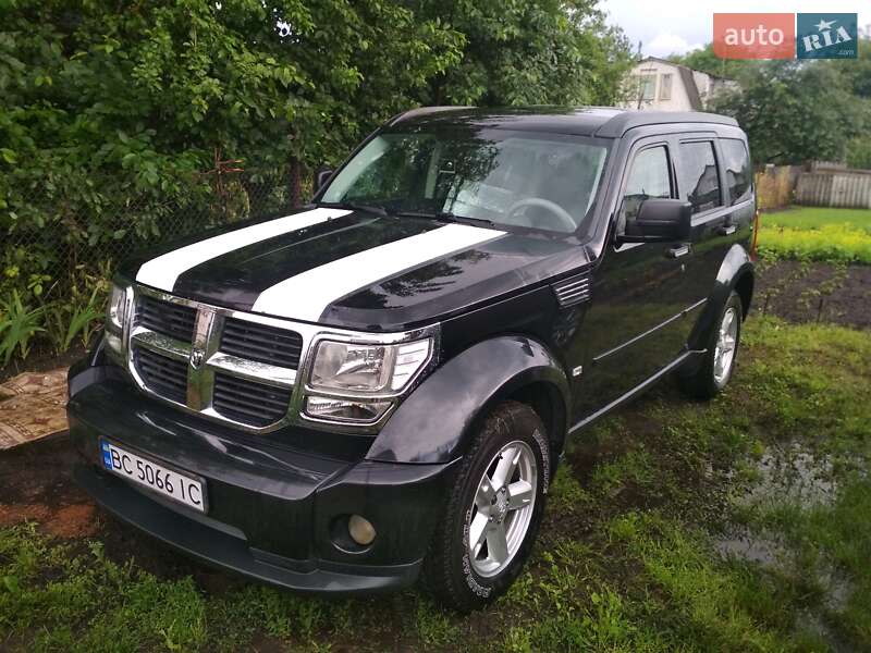 Внедорожник / Кроссовер Dodge Nitro 2007 в Черкассах