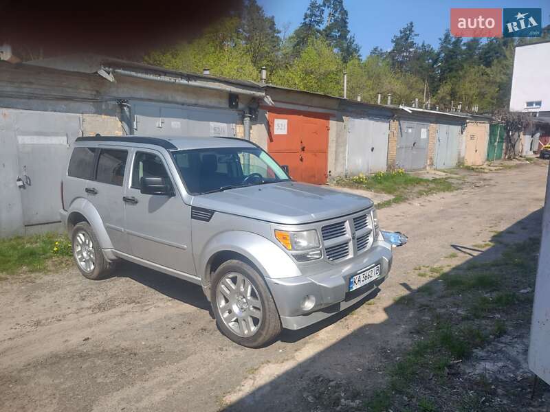 Позашляховик / Кросовер Dodge Nitro 2007 в Києві