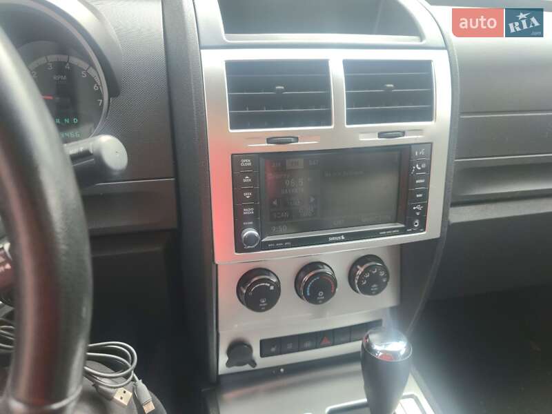 Позашляховик / Кросовер Dodge Nitro 2007 в Києві