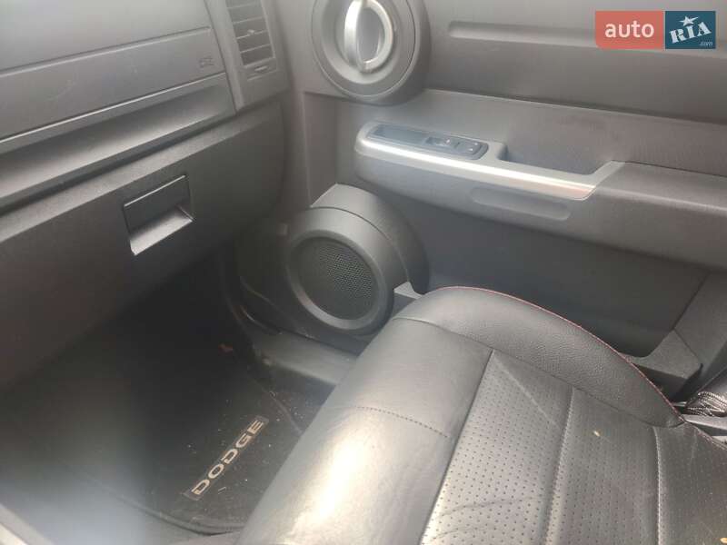 Позашляховик / Кросовер Dodge Nitro 2007 в Києві