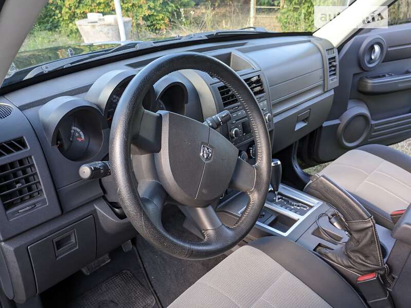 Внедорожник / Кроссовер Dodge Nitro 2007 в Одессе