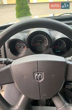 Позашляховик / Кросовер Dodge Nitro 2007 в Синельниковому