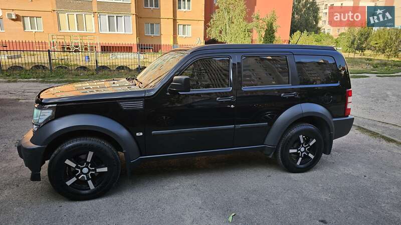 Внедорожник / Кроссовер Dodge Nitro 2008 в Луцке