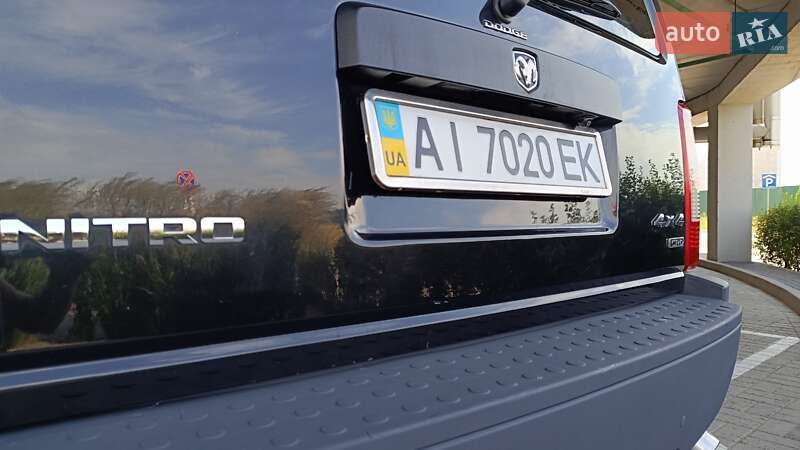 Позашляховик / Кросовер Dodge Nitro 2008 в Києві