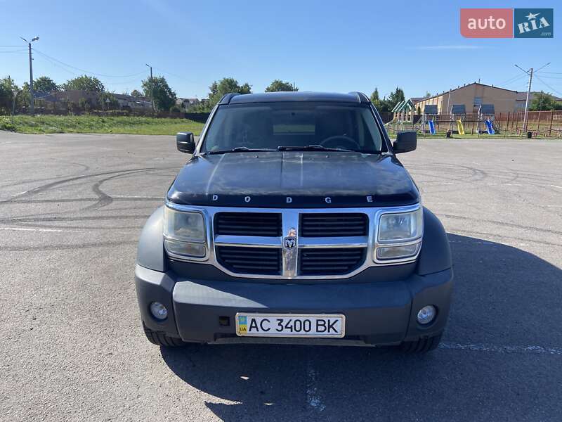 Позашляховик / Кросовер Dodge Nitro 2007 в Луцьку
