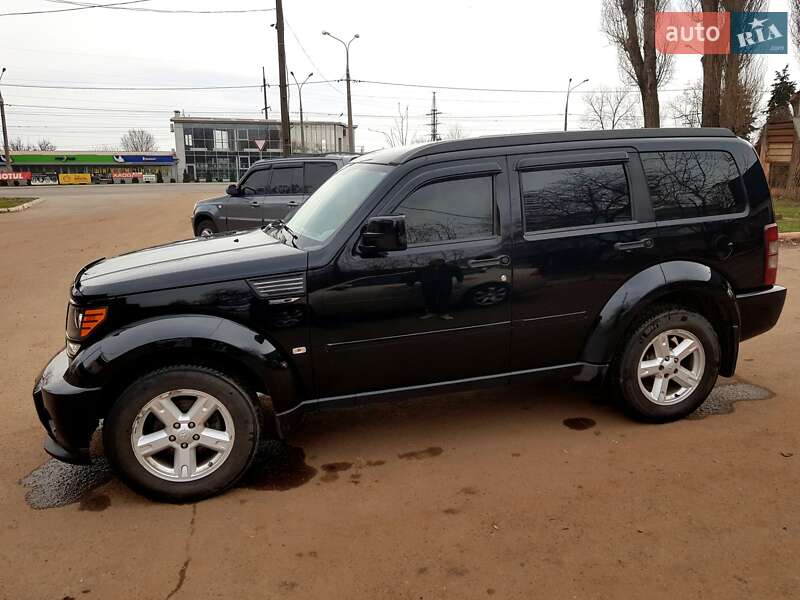 Внедорожник / Кроссовер Dodge Nitro 2007 в Батурине