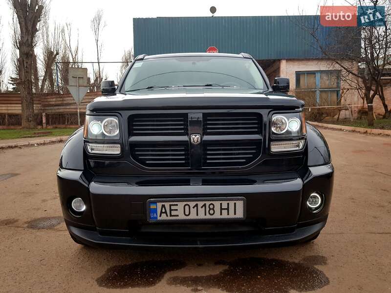 Внедорожник / Кроссовер Dodge Nitro 2007 в Батурине