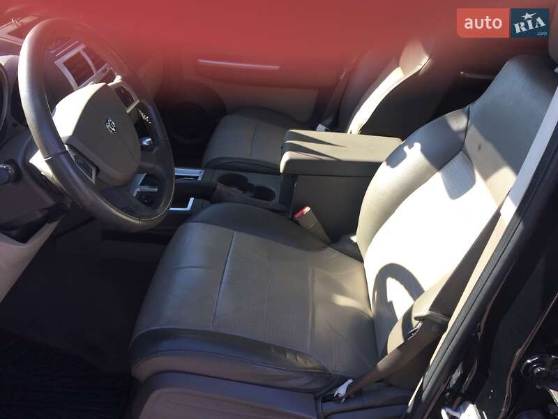 Внедорожник / Кроссовер Dodge Nitro 2007 в Луцке