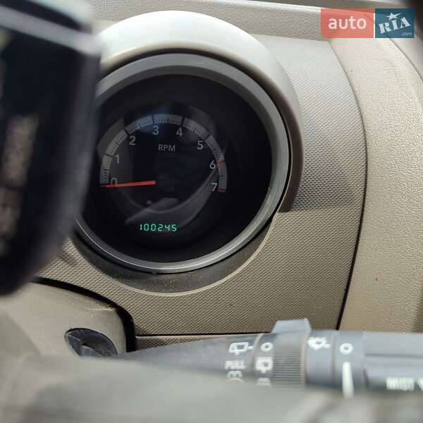 Внедорожник / Кроссовер Dodge Nitro 2007 в Луцке