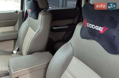 Внедорожник / Кроссовер Dodge Nitro 2007 в 