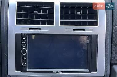 Позашляховик / Кросовер Dodge Nitro 2008 в 