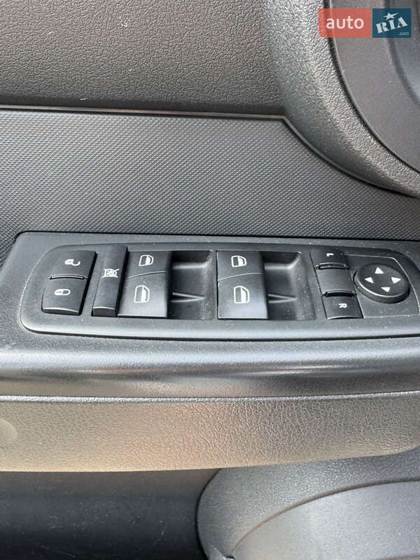 Внедорожник / Кроссовер Dodge Nitro 2007 в Киеве