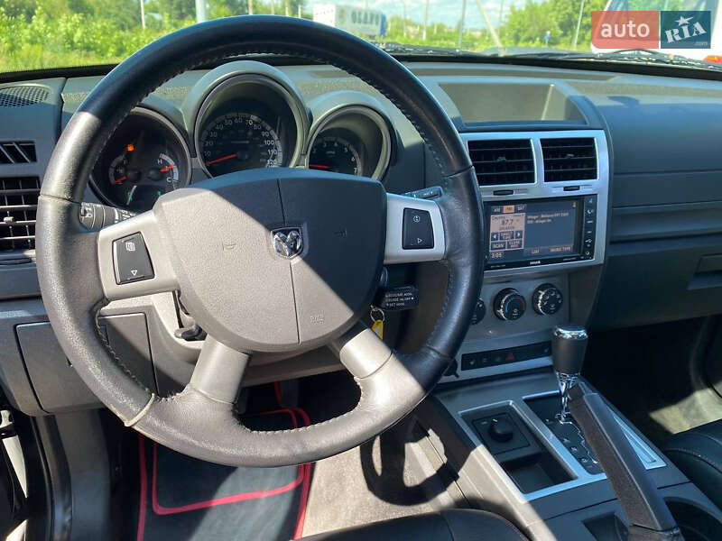 Позашляховик / Кросовер Dodge Nitro 2008 в Житомирі