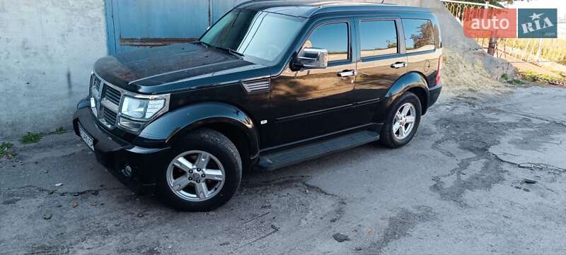 Внедорожник / Кроссовер Dodge Nitro 2007 в 