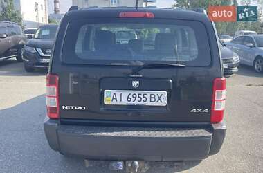 Внедорожник / Кроссовер Dodge Nitro 2007 в 