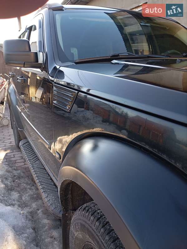 Внедорожник / Кроссовер Dodge Nitro 2007 в Киеве