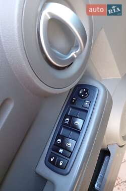 Внедорожник / Кроссовер Dodge Nitro 2007 в Киеве