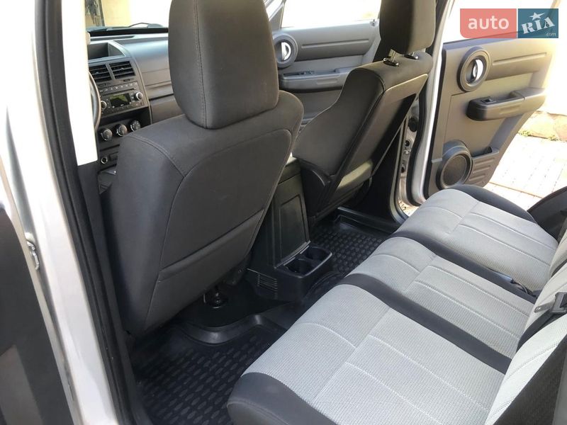 Внедорожник / Кроссовер Dodge Nitro 2007 в Львове