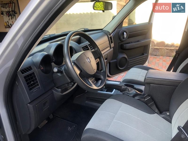Внедорожник / Кроссовер Dodge Nitro 2007 в Львове