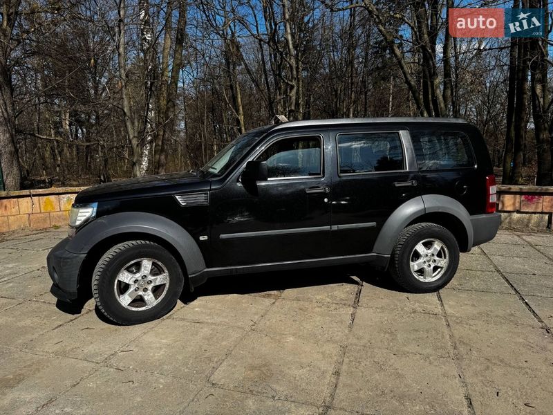 Внедорожник / Кроссовер Dodge Nitro 2008 в Львове