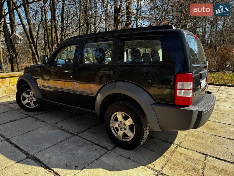 Внедорожник / Кроссовер Dodge Nitro 2008 в Львове