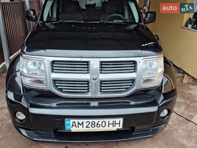 Позашляховик / Кросовер Dodge Nitro 2008 в Житомирі