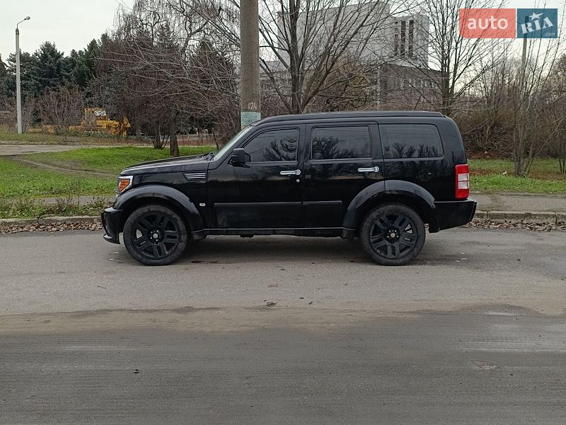 Внедорожник / Кроссовер Dodge Nitro 2007 в Кривом Роге
