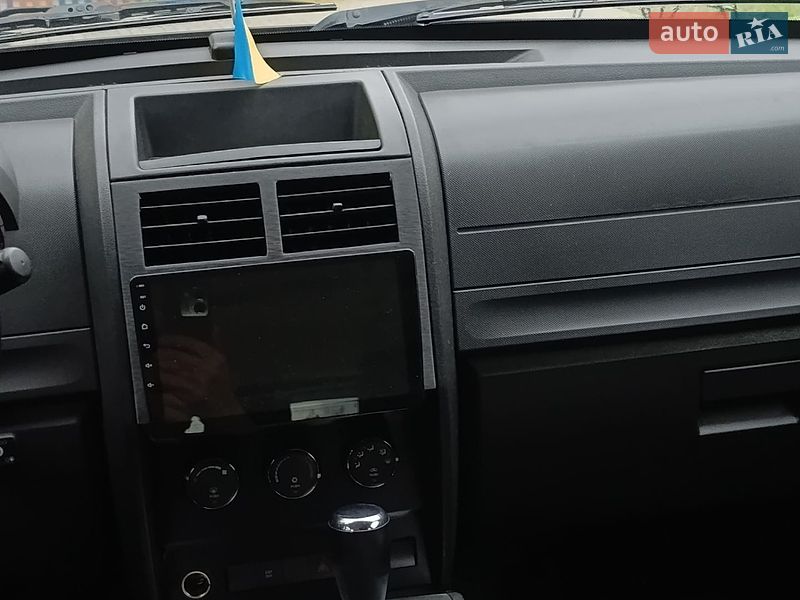 Внедорожник / Кроссовер Dodge Nitro 2007 в Кривом Роге