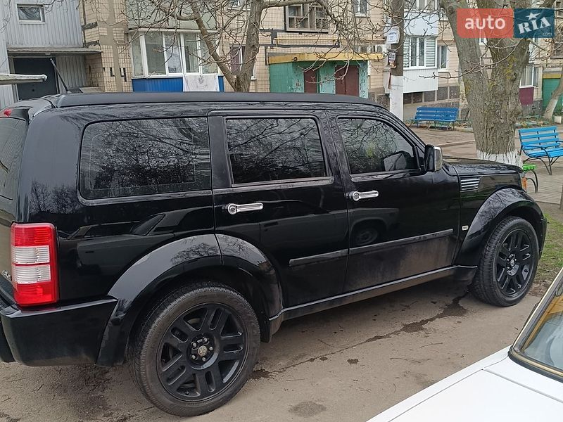 Внедорожник / Кроссовер Dodge Nitro 2007 в Кривом Роге