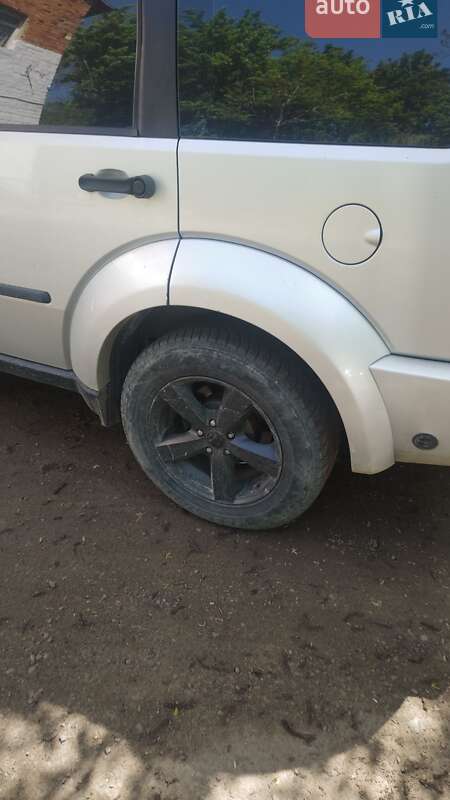 Позашляховик / Кросовер Dodge Nitro 2007 в Чернівцях
