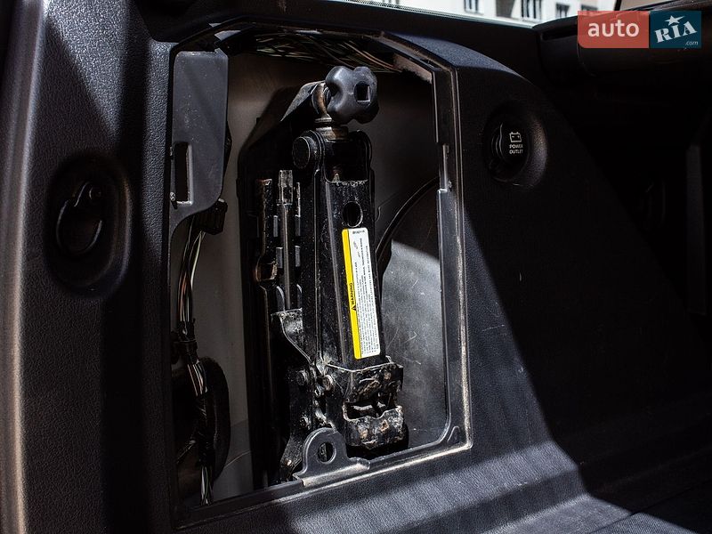 Внедорожник / Кроссовер Dodge Nitro 2007 в Львове