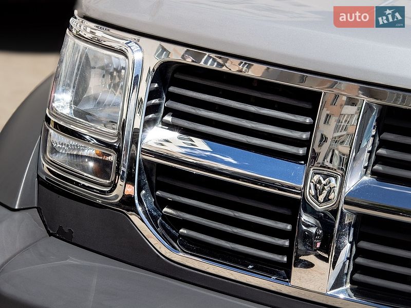 Внедорожник / Кроссовер Dodge Nitro 2007 в Львове