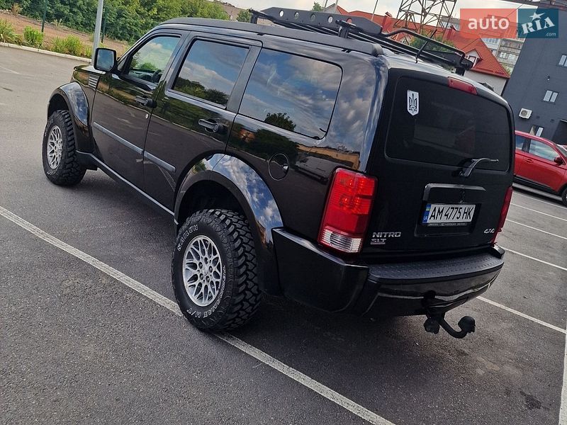 Позашляховик / Кросовер Dodge Nitro 2007 в Борисполі фото 4 Позашляховик / Кросовер Dodge Nitro 2007 в Борисполі