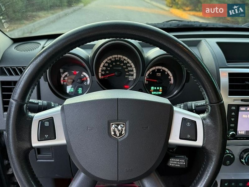 Внедорожник / Кроссовер Dodge Nitro 2008 в Днепре