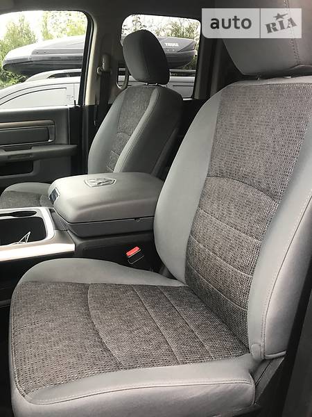 Пікап Dodge RAM 1500 2016 в Ужгороді