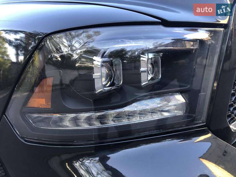 Пикап Dodge RAM 1500 2016 в Николаеве