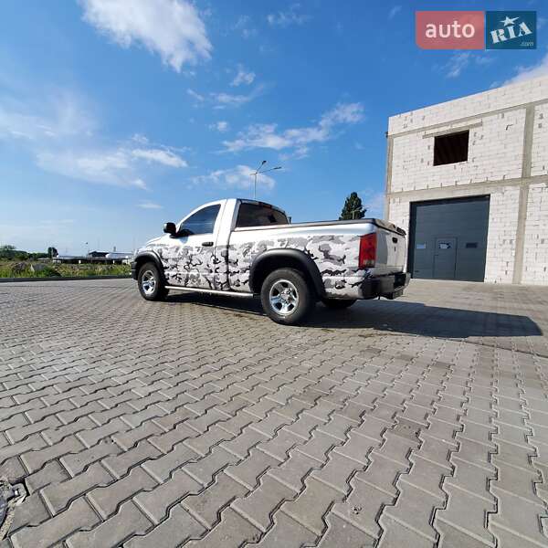 Dodge RAM 1500 2006