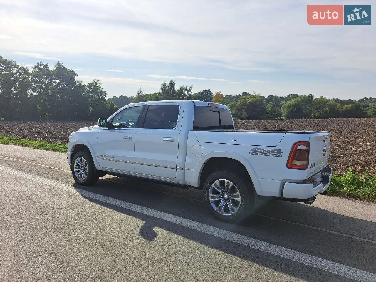 2021 Dodge RAM - мініатюра 9