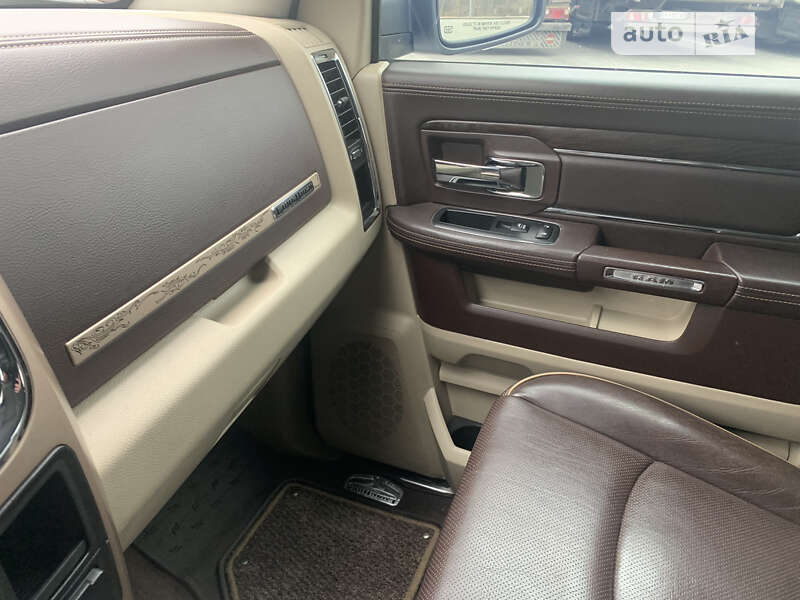 Пікап Dodge RAM 1500 2016 в Кам'янець-Подільському