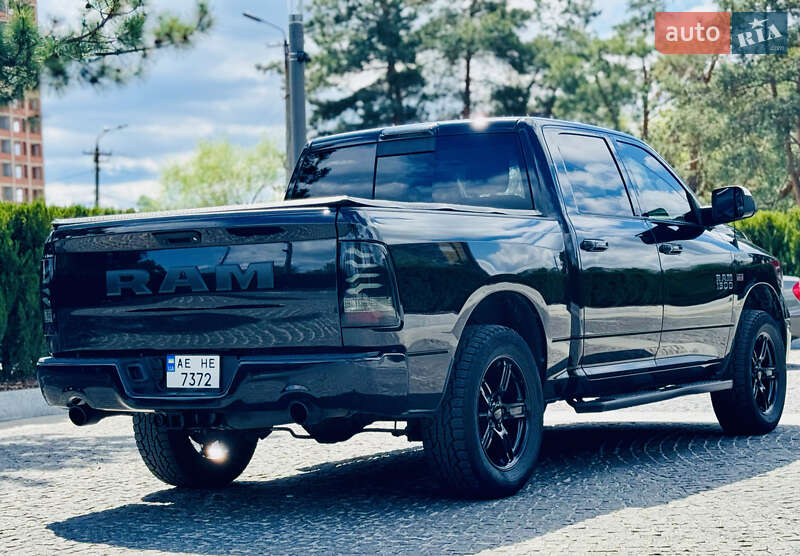 Пикап Dodge RAM 1500 2016 в Днепре