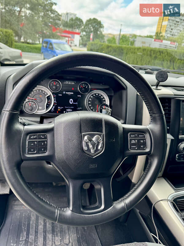 Пикап Dodge RAM 1500 2016 в Днепре