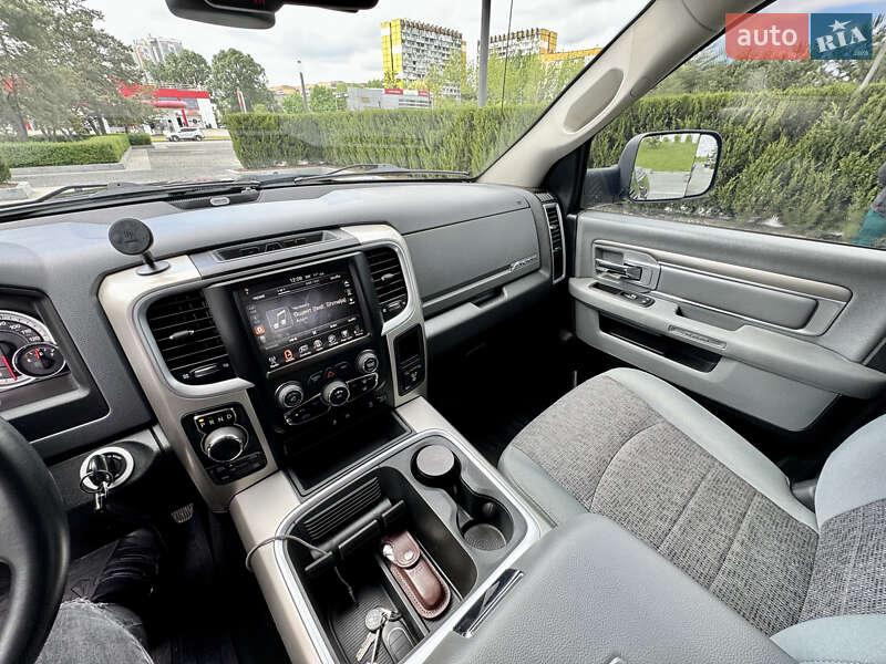 Пикап Dodge RAM 1500 2016 в Днепре