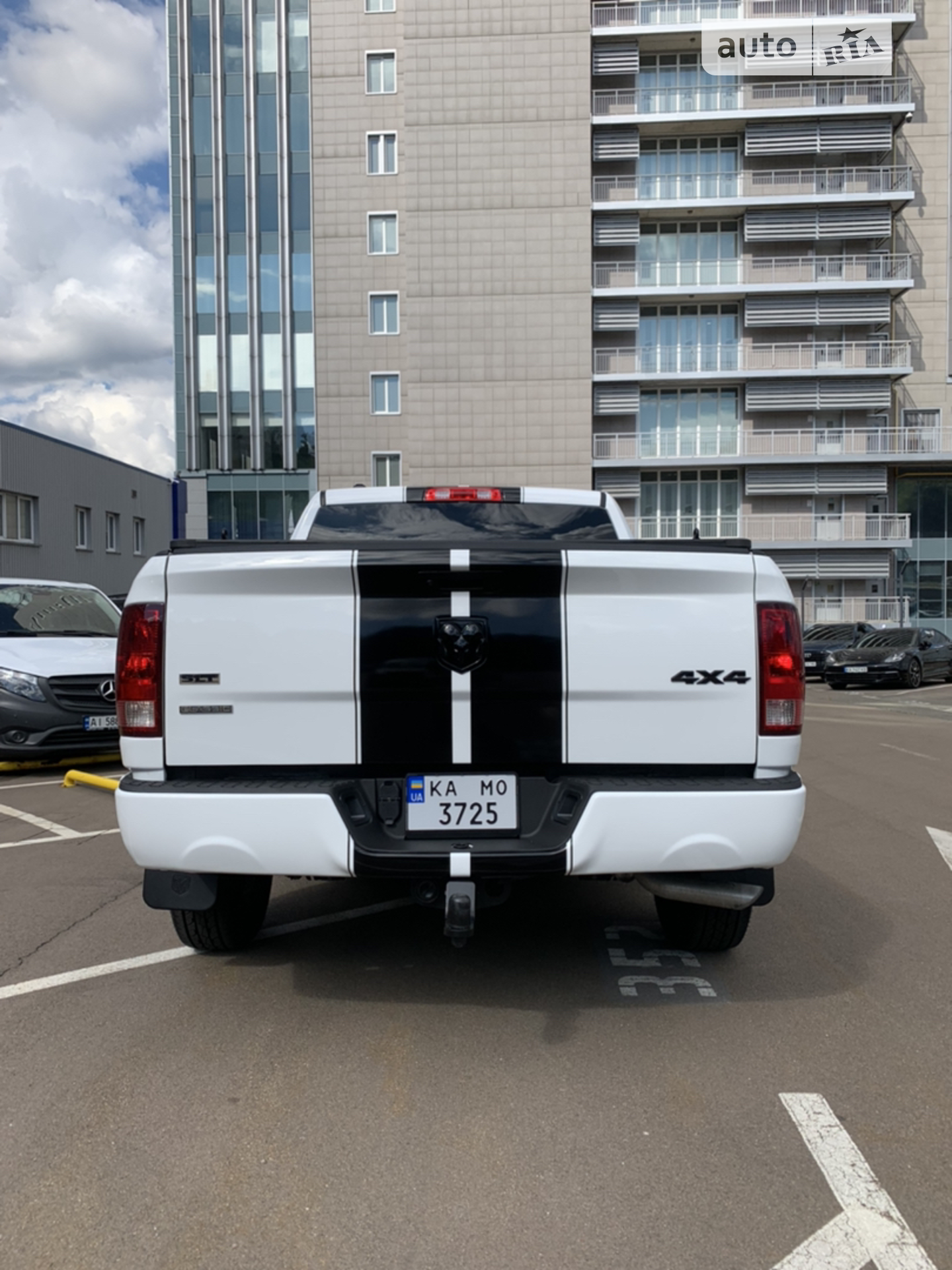 2021 Dodge RAM - мініатюра 10